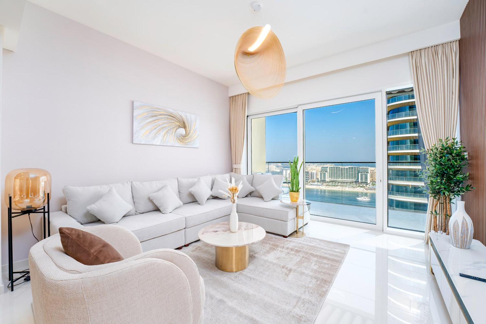 Apartment Exclusive Beachfront 2 Bed With Pool & Palm View Dubai